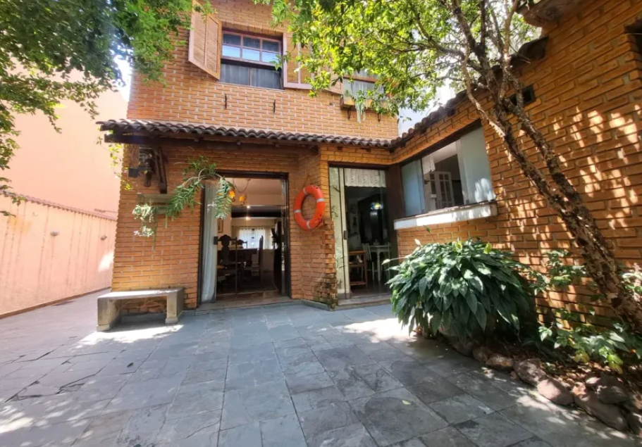 Sobrado no Jardim Novo Mundo — Zona Sul